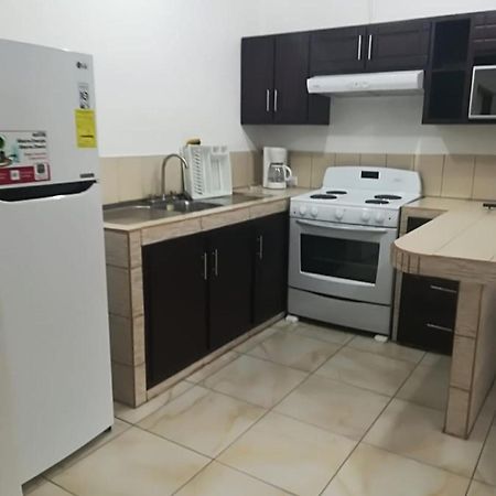Apartamento Lopez Y Azofeifa Portete Eksteriør billede