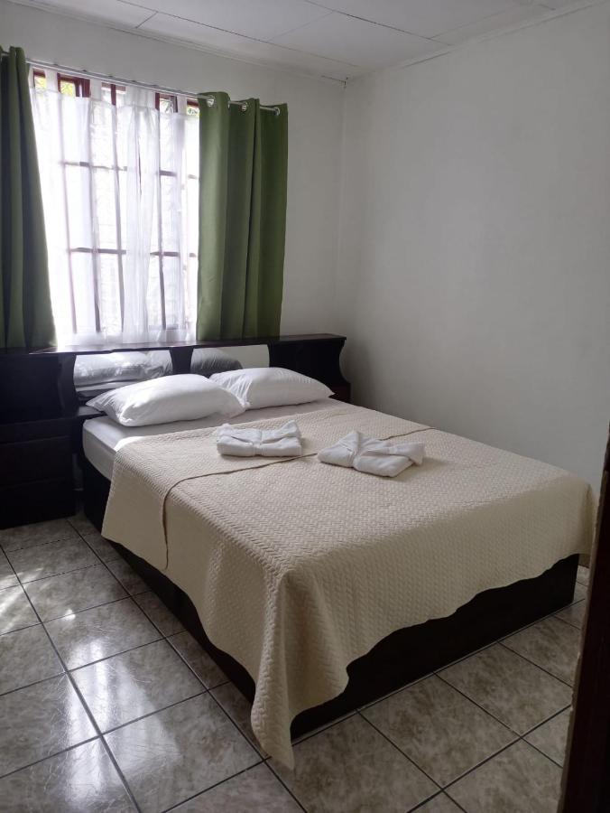 Apartamento Lopez Y Azofeifa Portete Eksteriør billede